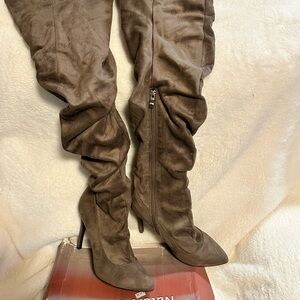 Taupe Heeled Boots - Dotty-02